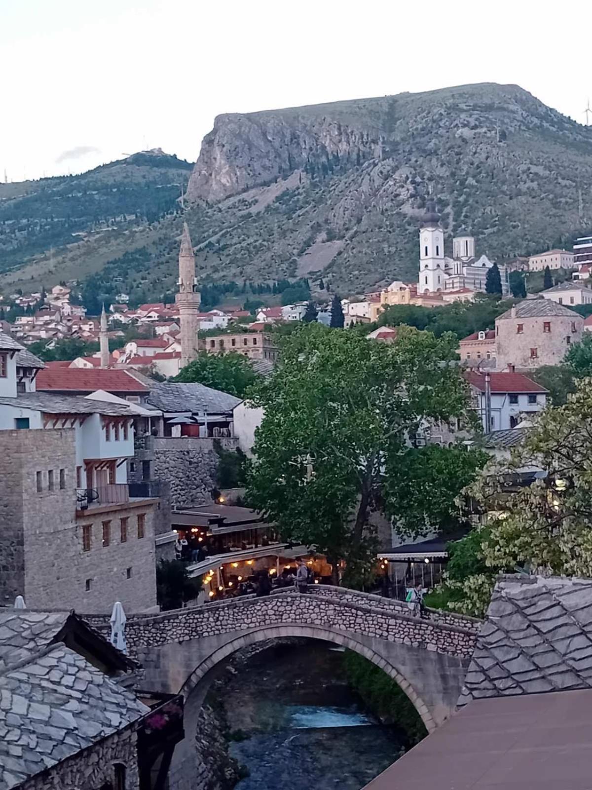 M&T Apartmani Mostar Buitenkant foto